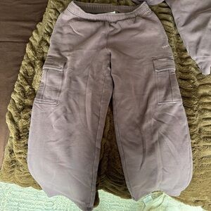 Aritzia TNA Cargo Sweatpants in washed purple color